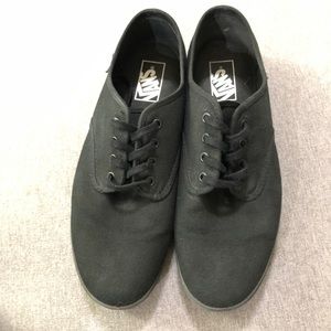 Men’s Vans 10